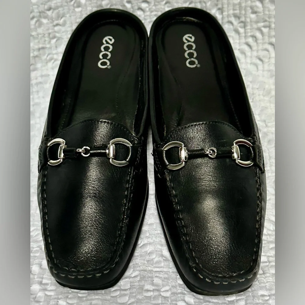 ECCO Women's Chennai Slide in Black SZ 9.5 / 40